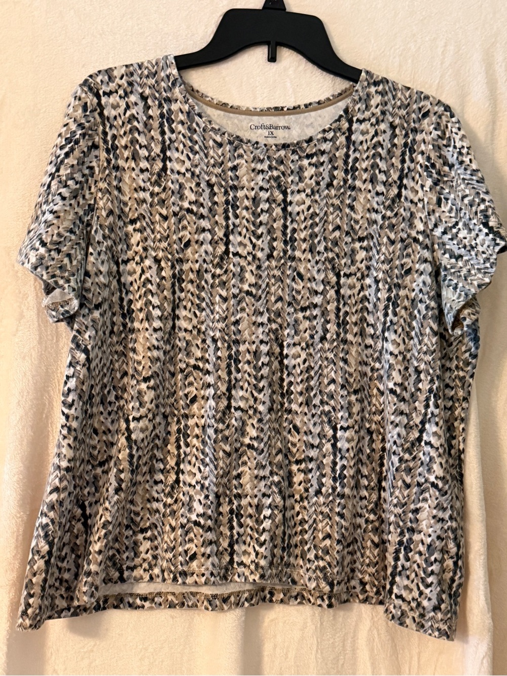 croft & barrow Neutral Multi-Print Short Sleeve Crewneck Top